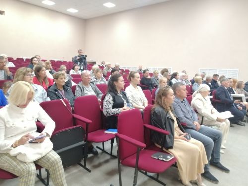 Глава Заинского района Разиф Каримов провел встречу с жителями микрорайонов Мирный, Заготзерно и Нефтебаза