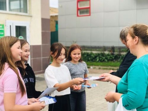 Контакт в трудную минуту: зачем детям и подросткам нужен телефон доверия