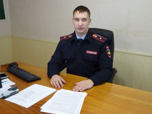 Рамиль Гарифуллин поздравил заинцев с Днем знаний и призвал родителей обеспечить безопасность детей на дорогах