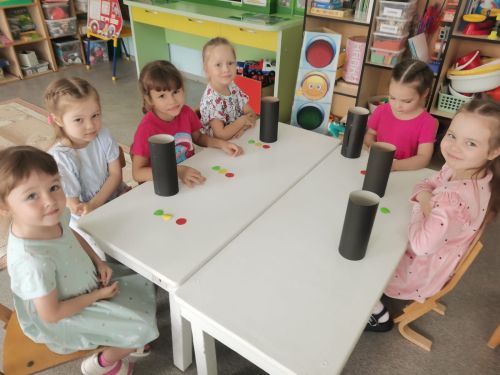 «Уймак кыз» балалары Халыкара светофор көнен билгеләп үттеләр