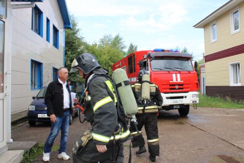 В Заинском городском суде отработали действия при пожаре