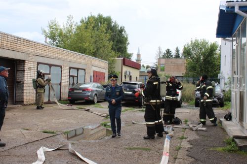 В Заинском городском суде отработали действия при пожаре
