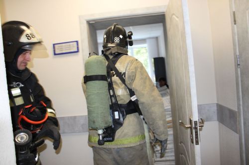 В Заинском городском суде отработали действия при пожаре