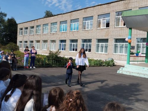 С новым учебным годом, Александро-Слободская школа