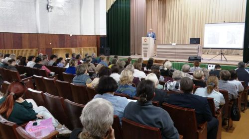 Глава района взял на контроль проблемы благоустройства, бездомных собак и воды в Старом Заинске