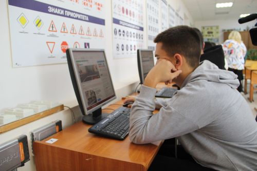 Зәй студентлары “Автосессия-2025” район этабын үтте
