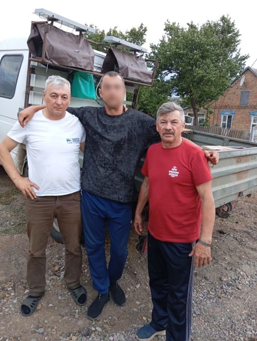 Зәйдән хәрбиләргә “УАЗ” машинасы һәм гуманитар ярдәм илтелде