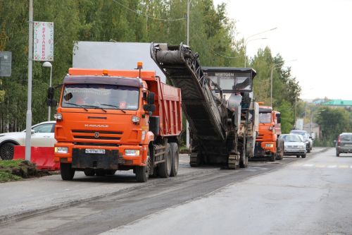 Зәйнең Җиңү проспектында урам юлын төзекләндерүгә керештеләр