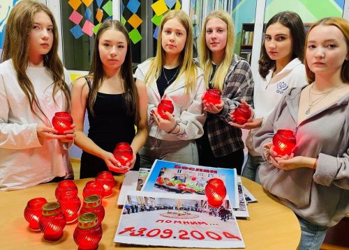 Заинская молодежь почтила память жертв трагедии в Беслане