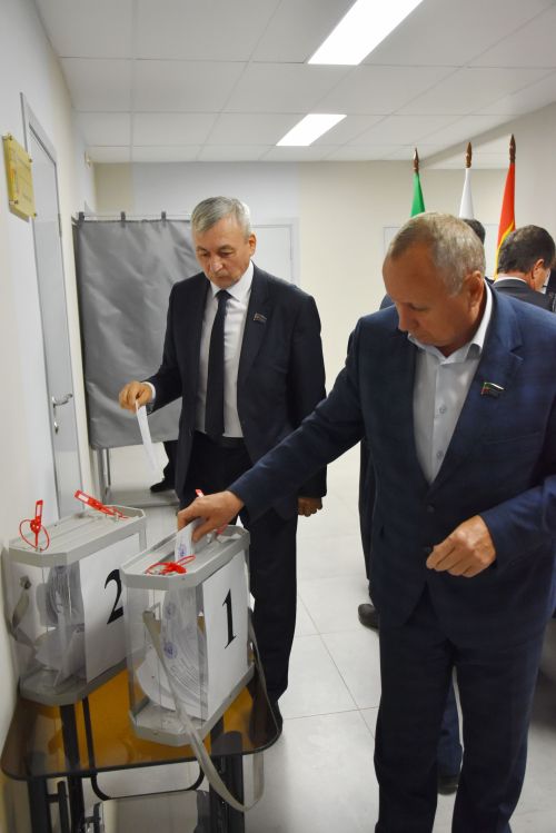 Зәйдә бишенче чакырылыш район Советы утырышы үтте