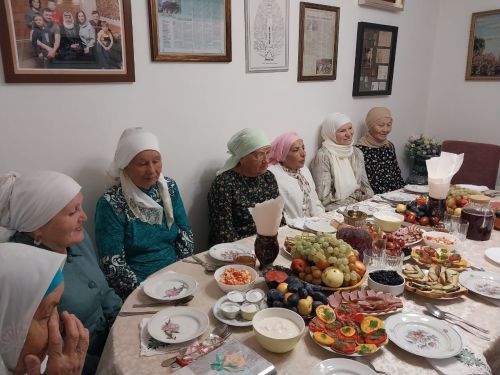 В Заинске мусульманки собрались на праздник в честь рождения Пророка Мухаммеда