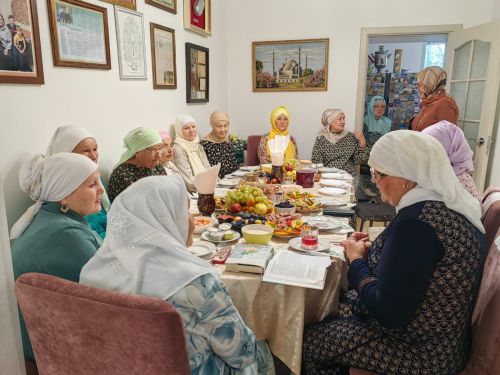 В Заинске мусульманки собрались на праздник в честь рождения Пророка Мухаммеда