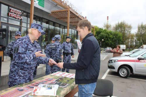 Защитник Отечества – профессия настоящих мужчин: Росгвардия рассказала заинцам о возможностях службы