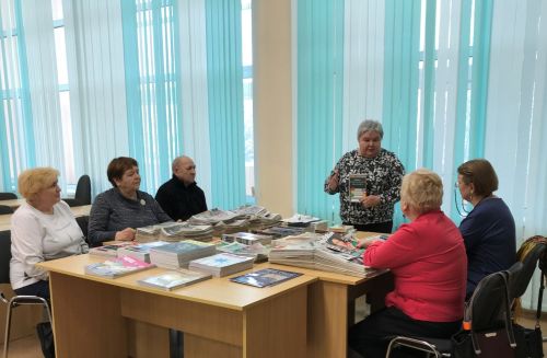Громкие чтения «Свежее к читательскому столу!»