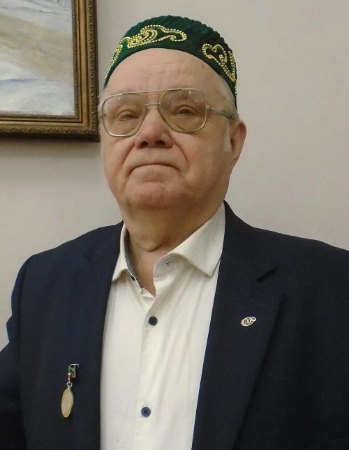 Линия времени: выставка к юбилею Рашита Гаимова в Заинске