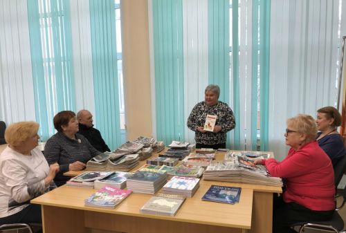 Громкие чтения «Свежее к читательскому столу!»