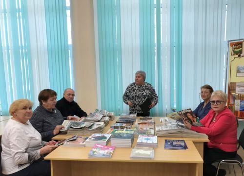 Громкие чтения «Свежее к читательскому столу!»