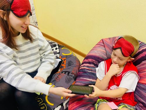 Чужой звонок: как в Заинске учат распознавать мошенников и находить поддержку