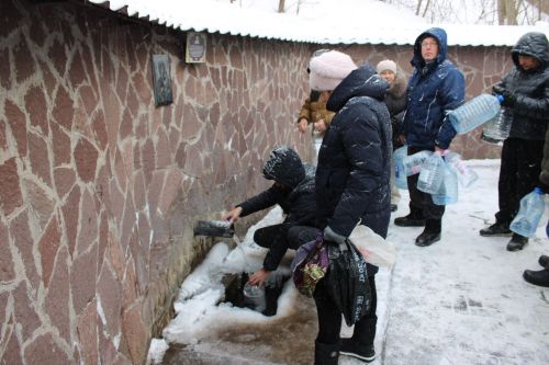 На роднике «Святой ключ» в Заинском районе в праздник Крещения было многолюдно