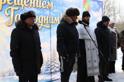 На роднике «Святой ключ» в Заинском районе в праздник Крещения было многолюдно