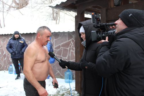 На роднике «Святой ключ» в Заинском районе в праздник Крещения было многолюдно