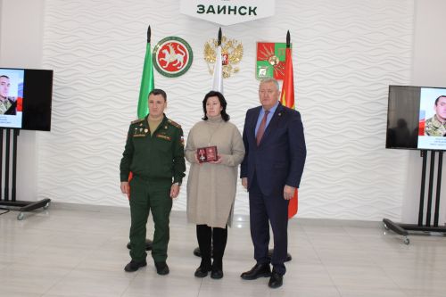 В Заинске почтили память погибших участников СВО