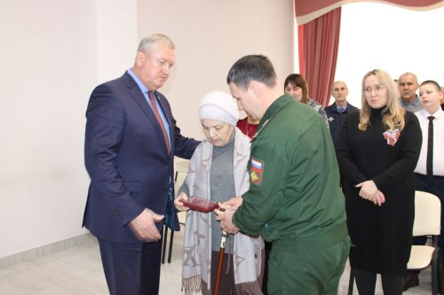 Зәйдә махсус хәрби операциядә һәлак булган геройларның гаиләләренә дәүләт бүләкләре тапшырылды