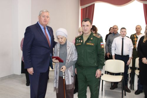 Зәйдә махсус хәрби операциядә һәлак булган геройларның гаиләләренә дәүләт бүләкләре тапшырылды