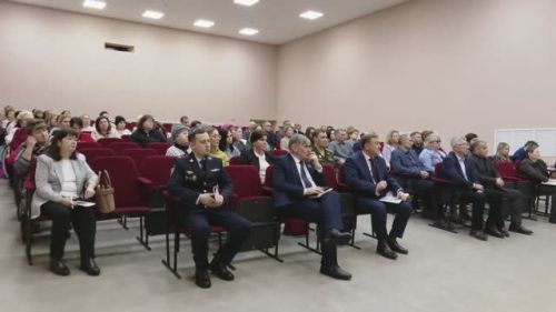 В поселке Мирный состоялась встреча руководства района с населением