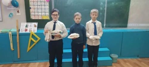 Зәйнең 5нче мәктәбендә Ватанны саклаучыларга ярдәм йөзеннән гуманитар акция узды