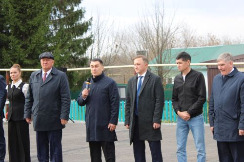 Зәй районында Канаш авылы юлы төзекләндерелгәннән соң тантаналы төстә ачылды