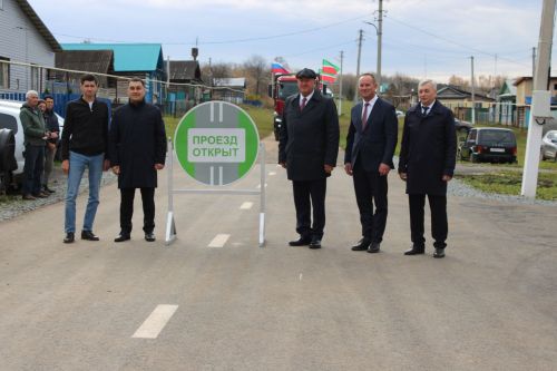 Зәй районында Канаш авылы юлы төзекләндерелгәннән соң тантаналы төстә ачылды