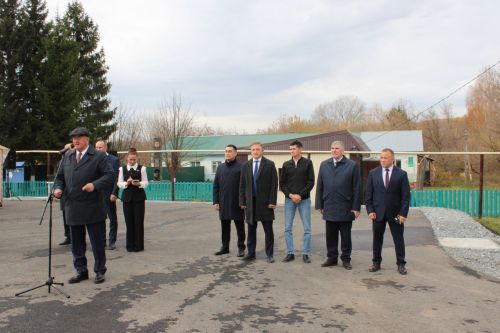 Зәй районында Канаш авылы юлы төзекләндерелгәннән соң тантаналы төстә ачылды