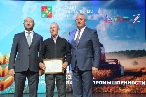 Зәй  игенчеләрен «Уңыш бәйрәме»ндә хөрмәтләделәр: фоторепортаж