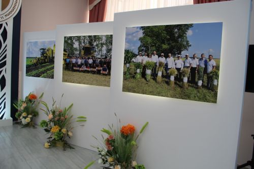 Зәй  игенчеләрен «Уңыш бәйрәме»ндә хөрмәтләделәр: фоторепортаж