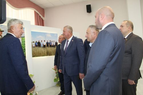 Зәй  игенчеләрен «Уңыш бәйрәме»ндә хөрмәтләделәр: фоторепортаж
