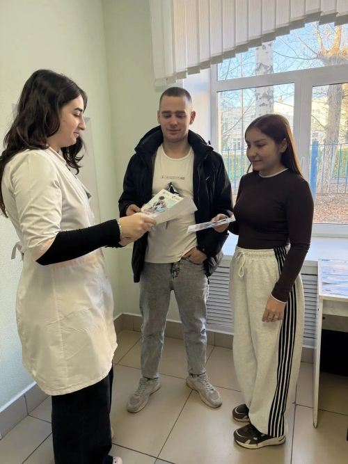 Фельдшер Заинской ЦРБ разъяснила жителям профилактику инсульта