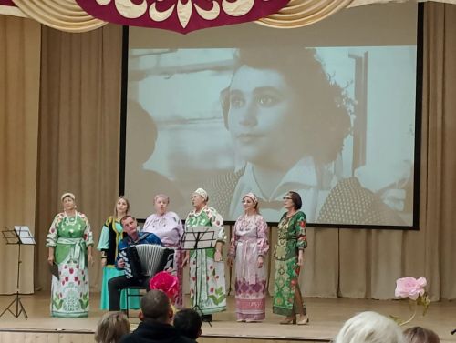 В ГДК Мирного открыли творческий сезон «Добро пожаловать!»