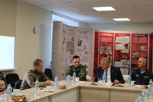 Ватанны саклаучылар белән диалог: районда ялга кайткан хәрбиләр белән очрашу узды