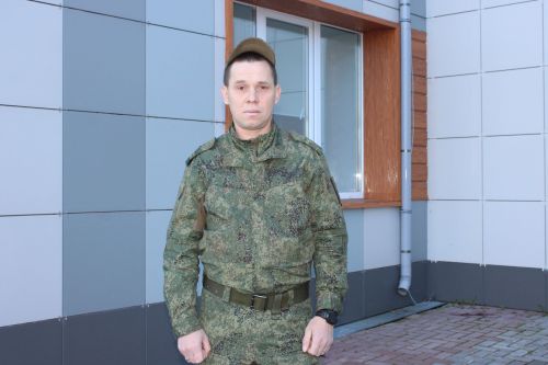 Зәй егете «Поздняк»: фронтта Ватанны саклый, өйдә кызы көтә