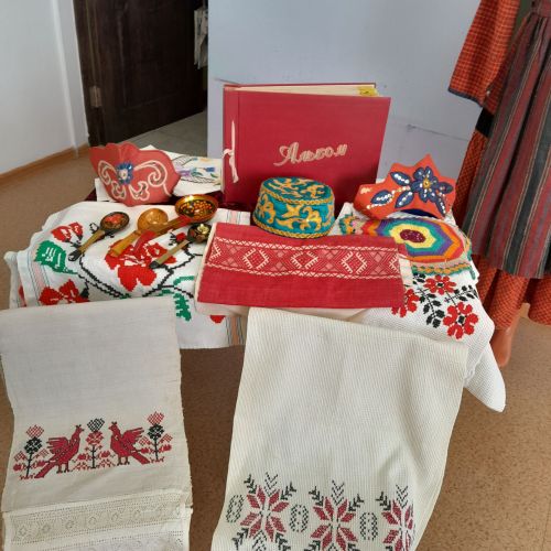 Зәйдә балалар милли бизәкләр белән таныштылар