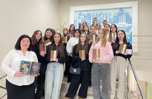 Марафон книгодарения «Подари книгу — подари мир» прошёл в Заинске