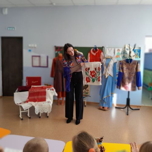 В Заинске прошёл тематический час «Национальные узоры» для дошкольников