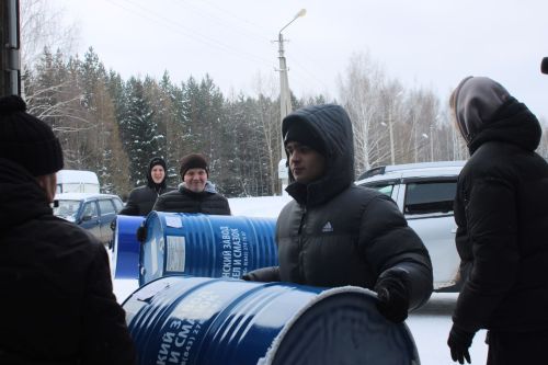 Зәйдән Ватанны саклаучылар көне уңаеннан хәрбиләргә гуманитар ярдәм озатылды