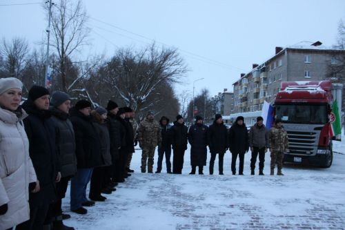 Зәйдән Ватанны саклаучылар көне уңаеннан хәрбиләргә гуманитар ярдәм озатылды