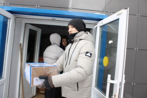 Зәйдән Ватанны саклаучылар көне уңаеннан хәрбиләргә гуманитар ярдәм озатылды