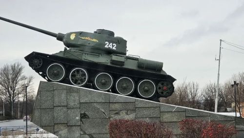 Зәйдән Ватанны саклаучылар көне уңаеннан хәрбиләргә гуманитар ярдәм озатылды