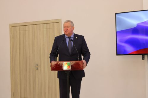 «Они с нами навсегда»: В Заинске передали государственные награды семьям погибших героев СВО