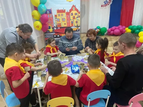 В «Лесной сказке» Заинска прошёл мастер-класс по окопным свечам