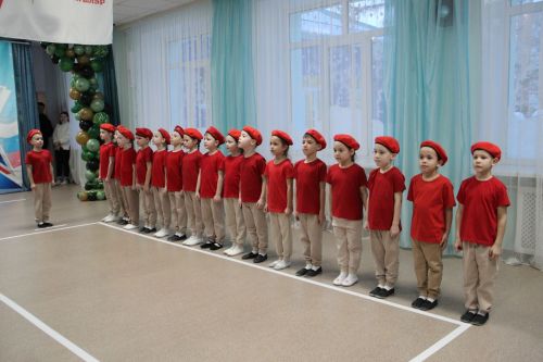 В детском саду «Василек» прошел смотр строя и песни, посвященный Дню защитника Отечества